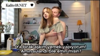 Rus amatör genç çiftin mutfakta sikişmesi - Zorla porno
